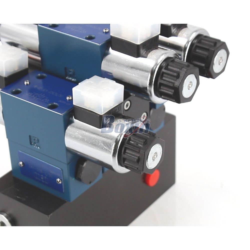 Large-Scale Production of HSBS06 Solenoid 3 Spool Control Valves detail image